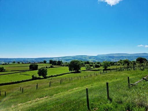 Pen Bryn Shepherd Hut Hay-On-Wye Ngoại thất bức ảnh